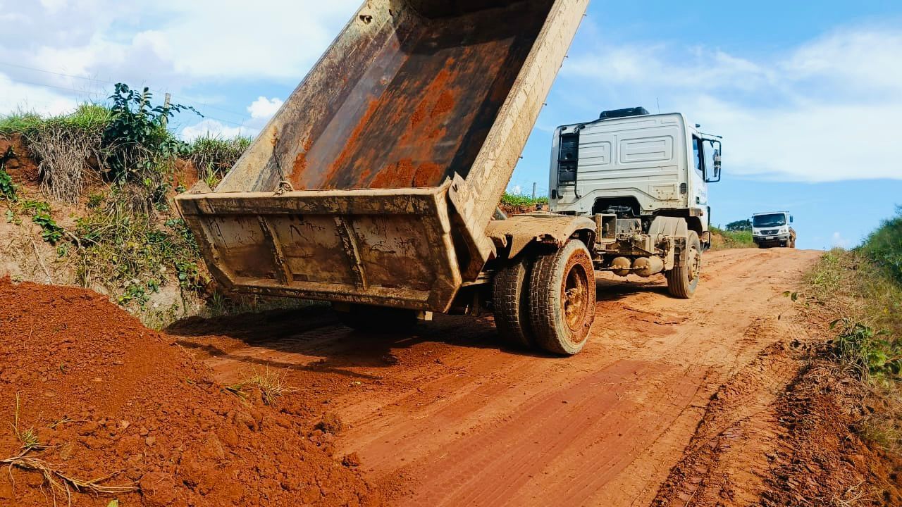 Prefeitura de Brasiléia mobiliza várias frentes de trabalhos de recuperação, manutenção e piçarramento