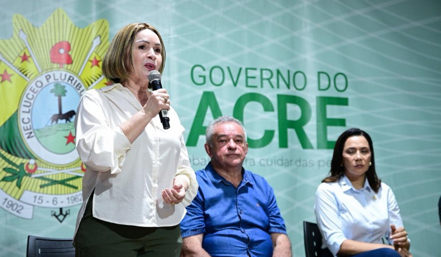 Deputada Socorro Neri participa de agenda histórica com investimentos em segurança e educação no município de Plácido de Castro
