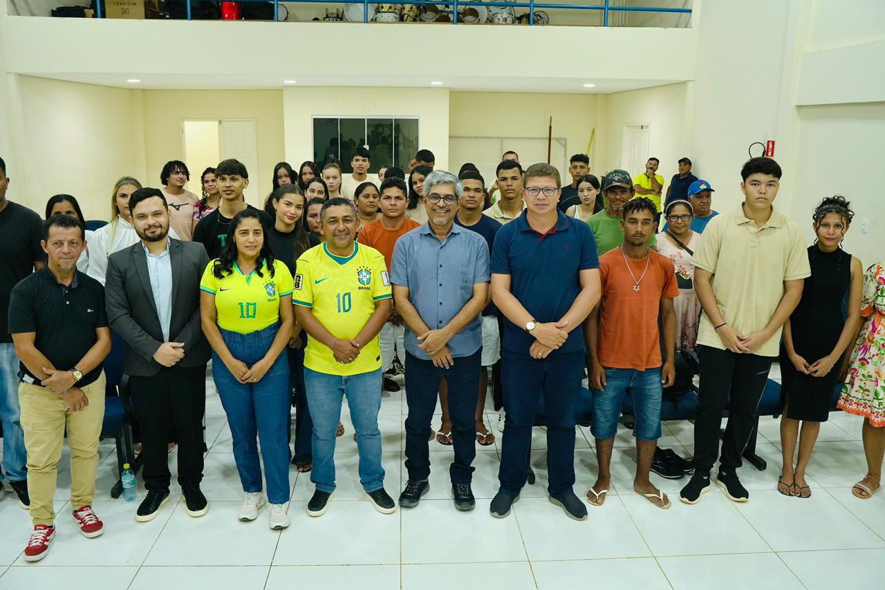 Prefeito César Andrade lança Programa para garantir oportunidade de emprego à 30 jovens em Porto Walter