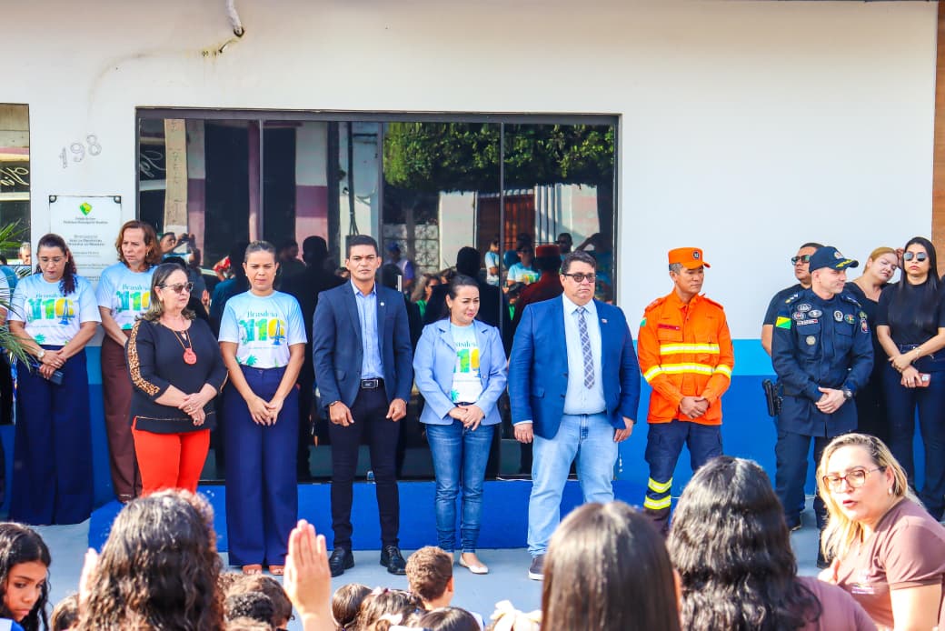 Prefeitura de Brasiléia realiza Hasteamento dos pavilhões nas comemorações dos 116 anos de Brasiléia