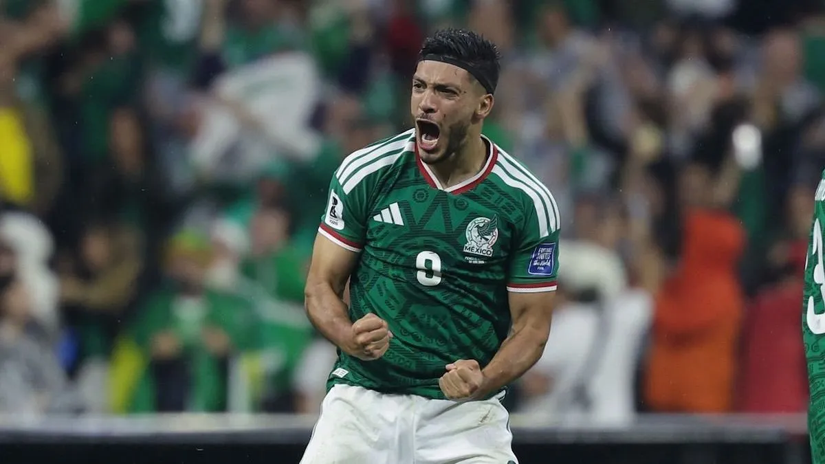 México vence o Equador por 2 a 0, quebra tabu histórico e avança às oitavas da Copa do Mundo